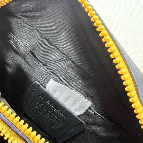 Great gift! - COACH Track Belt Bag In Colorblock Signature Canvas & Leather NWT - Picture 10 of 12